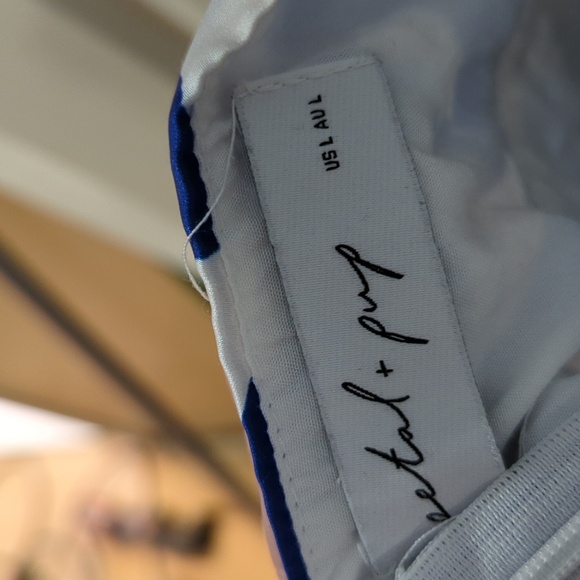 Halter neck floral pattern dress size Large - Picture 7 of 12